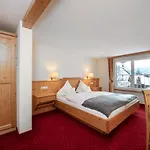 Kaeserstube 4*