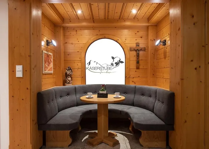 Πανσιόν Kaeserstube 4*